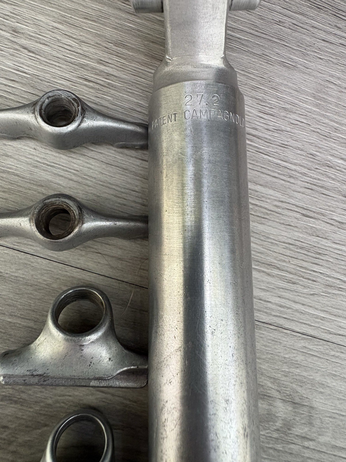 CAMPAGNOLO RECORD SEAT POST 27.2 MM 215 MM TOTAL LENGTH 310 GRAMS