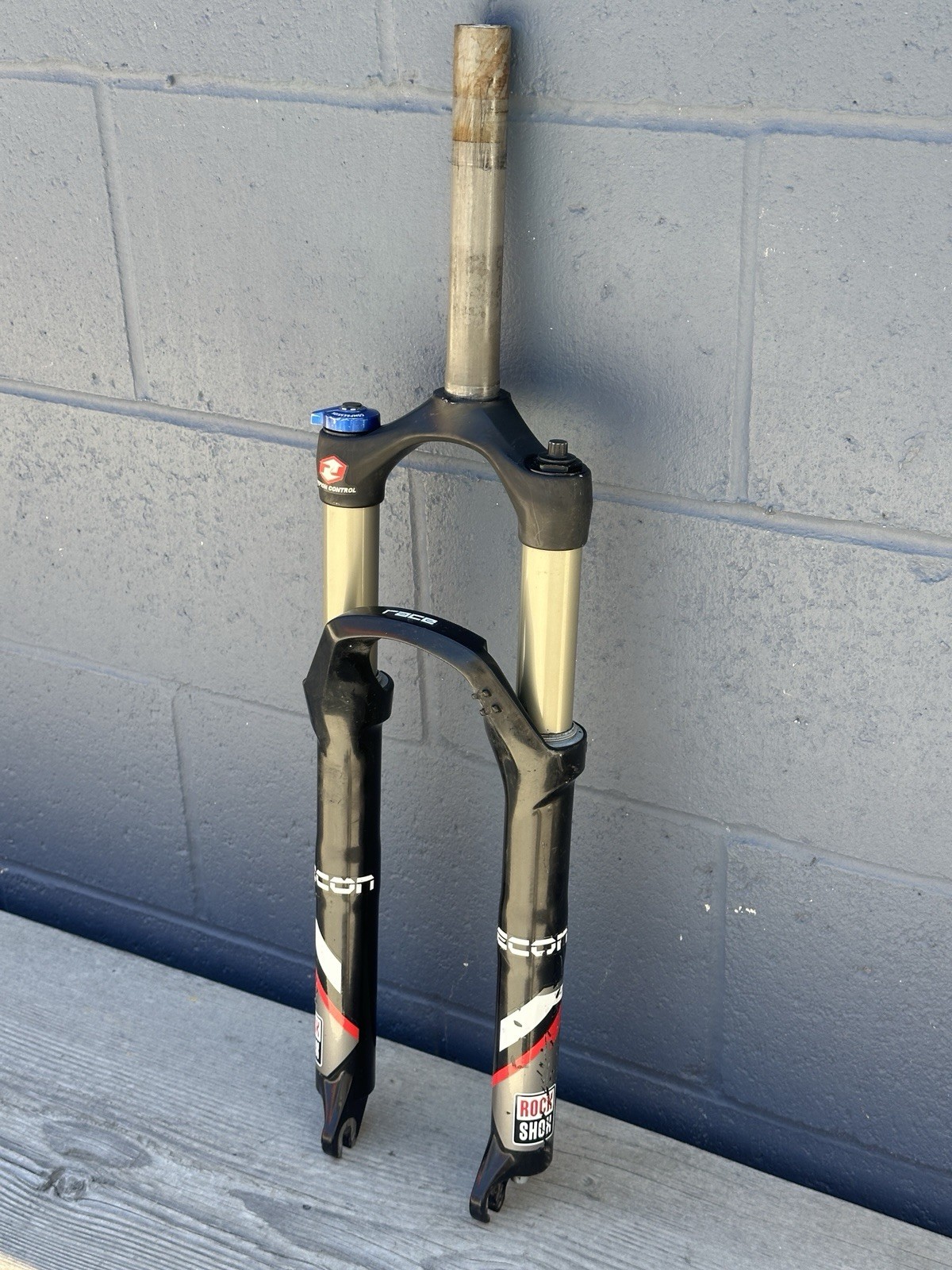 RockShox Recon Race Fork 100mm 26in QR 1 1/8 Threadless Steerer Disc MTB