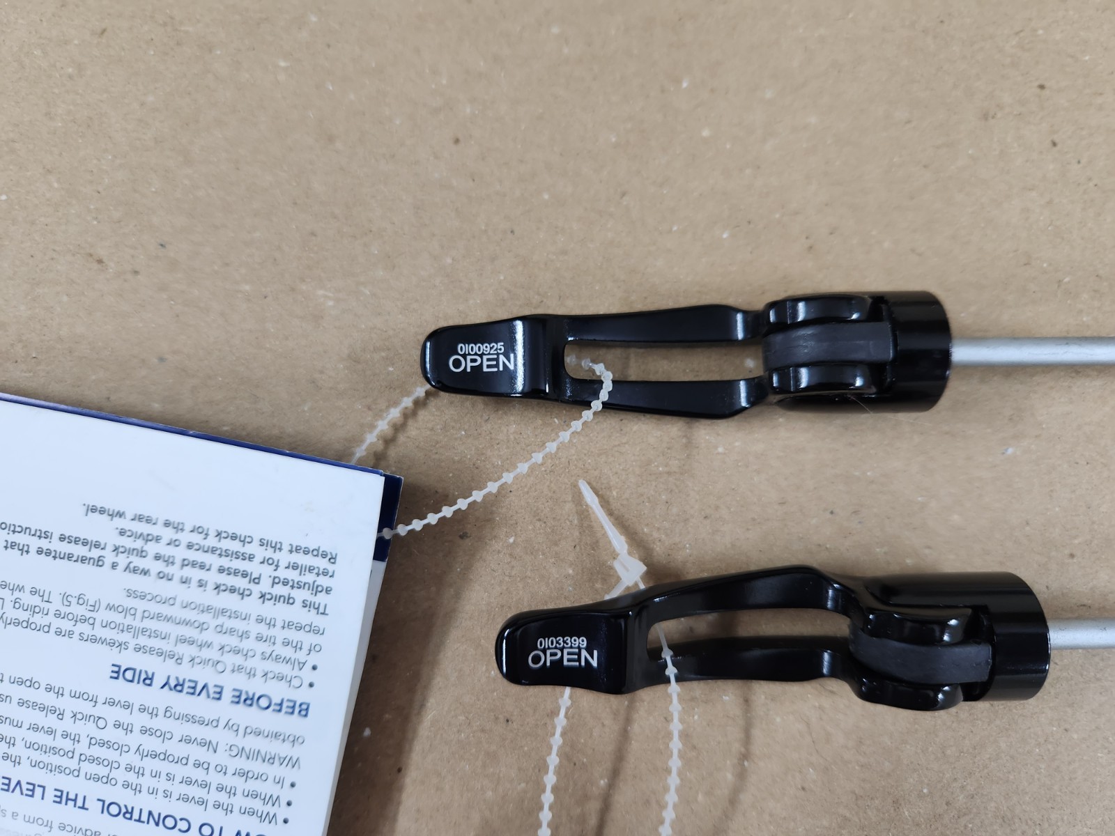 Campagnolo Zonda Quick Release Skewers 100/130 mm