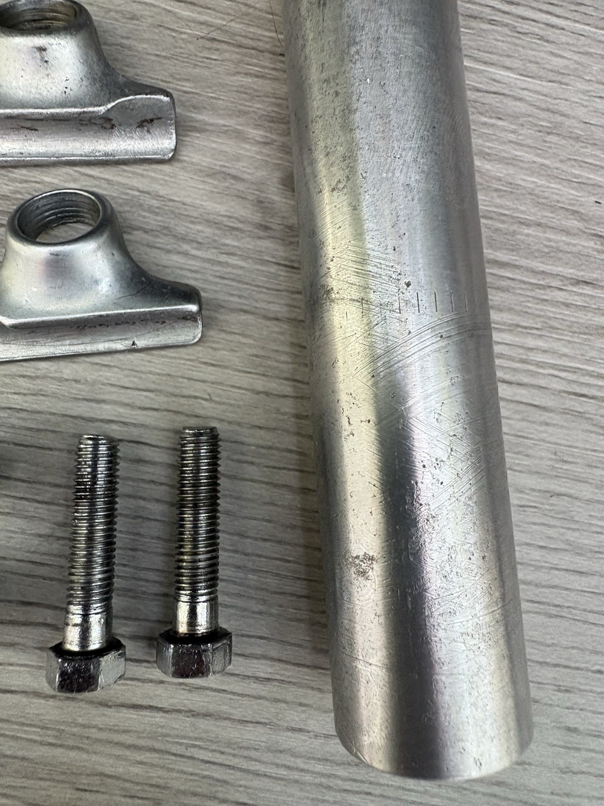 CAMPAGNOLO RECORD SEAT POST 27.2 MM 215 MM TOTAL LENGTH 310 GRAMS