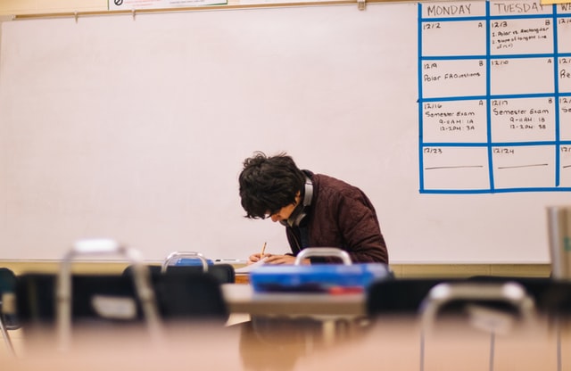 How to Lead Your Elementary Students Through the Engineering Design Process