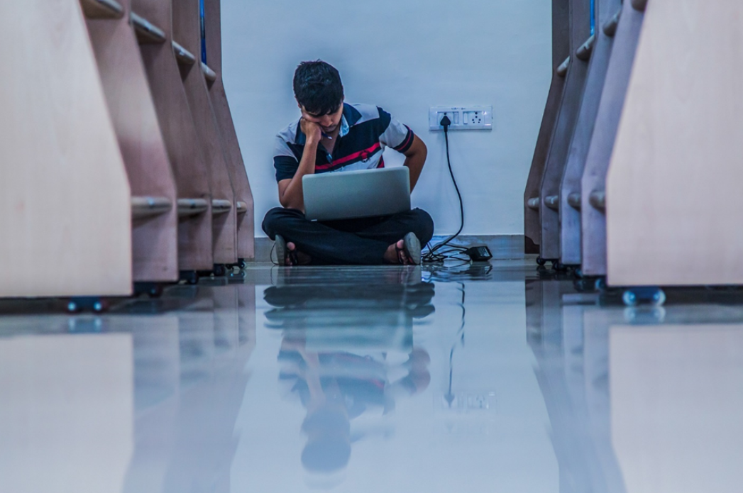 Science Sphere: 4 Essential Websites for College Students