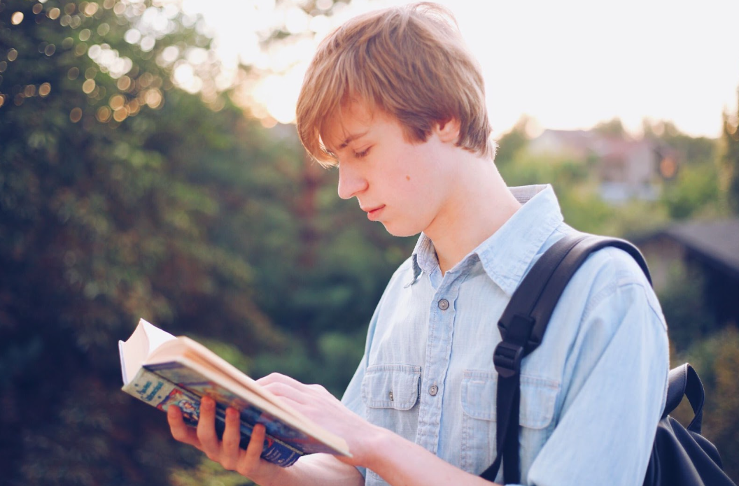3 Science Books Every High Schooler Should Read